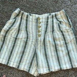 Women’s high waisted shorts